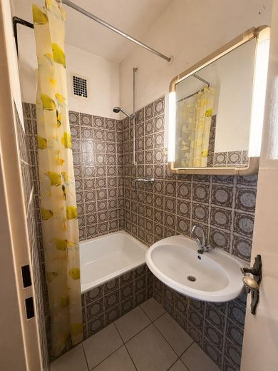 Appartamento di 2,5 locali + garage + ingresso privato + giardino, direttamente presso la TU Dortmund e il parco tecnologico di Dortmund – WC2/ Dusche