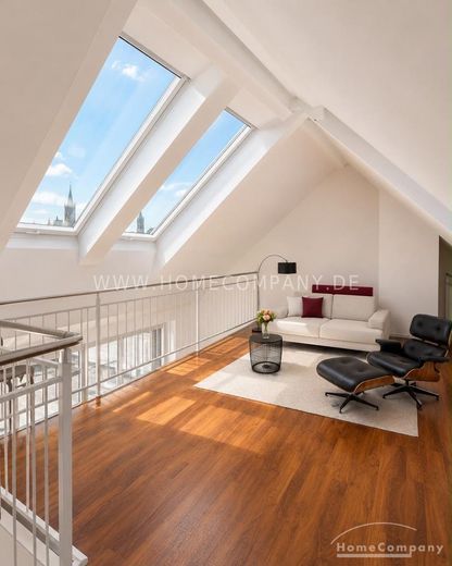 Luxus-Penthouse mit zwei Dachterrassen in Neuhausen – 6fc37aed17d00ed4fa8421ae998562ec4560a6b2.jpg