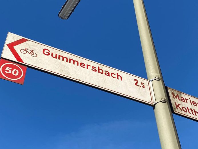 2,5 km nach Gummersbach 