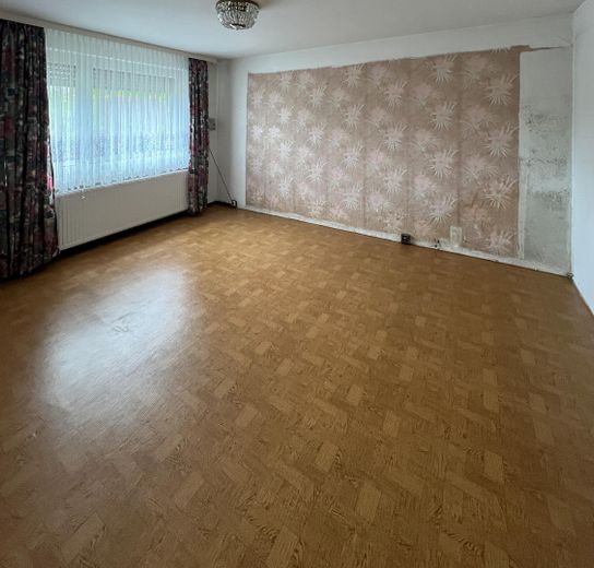 Einfamilienhaus in attraktiver Lage von Berlin-Hohenschönhausen – Schlafzimmer Eltern