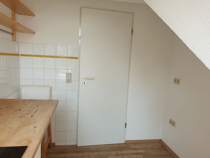 Ostviertel: 2-Zimmer-Whg Nähe Schwänchenteich Kep DG re E13 – Küche