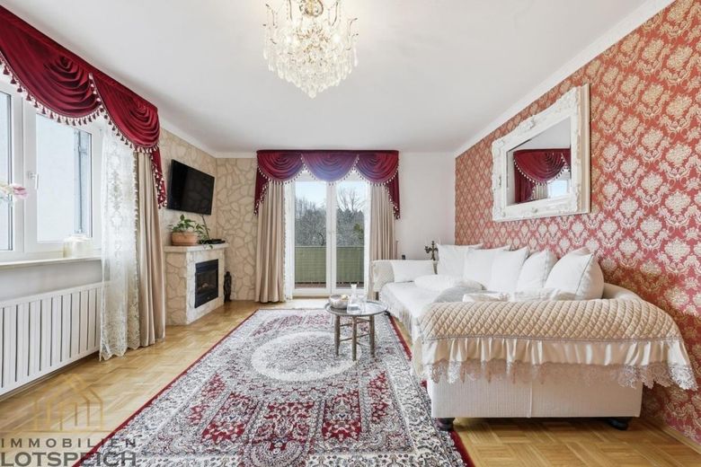 4-Zimmer Eigentumswohnung - Raum für Leben, Familie und Homeoffice – Wohnzimmer