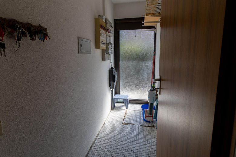 bungalow dal design moderno – Hausanschlussraum