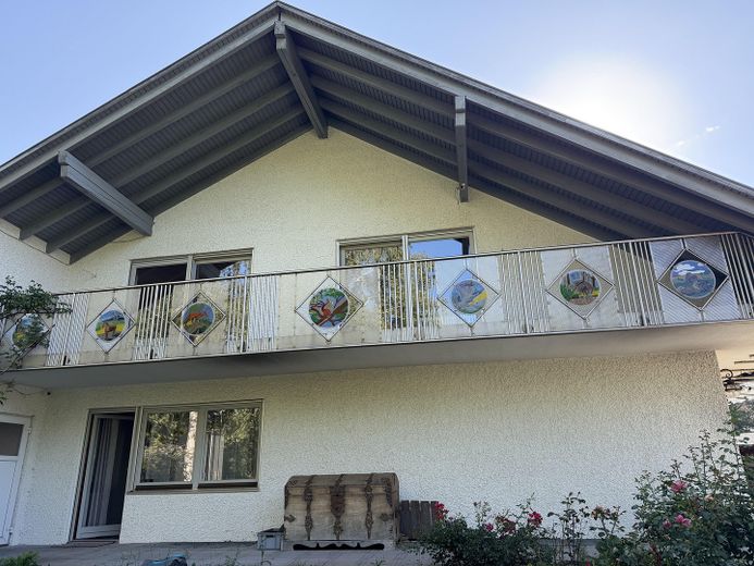 Exklusives Einfamilienhaus in traumhafter Flusslage - Wohnen, wo andere ihre Freizeit verbringen – Balkon Edelstahl