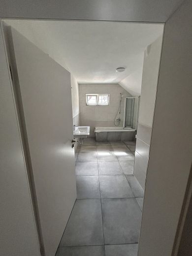 3 Zimmer Wohnung in Creglingen zu vermieten / Saniert im Dezember 2024 – Bad