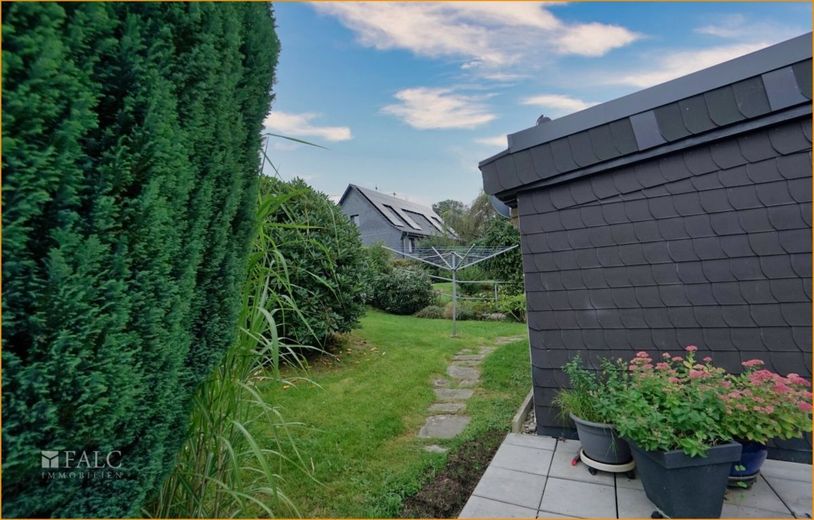 BARRIEREARM &amp; SENIORENGERECHT! 4-Zi-EG-Perle im Bungalowstil mit Terrasse, Garten, uvm.. – Garten
