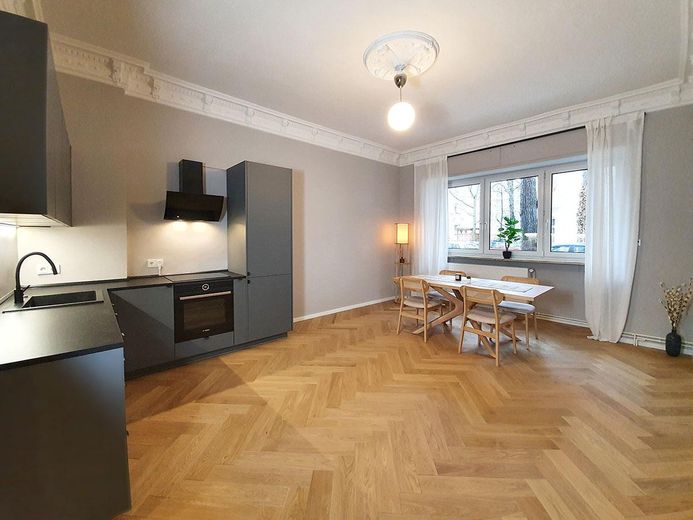 Wohnküche / Büro / Praxis