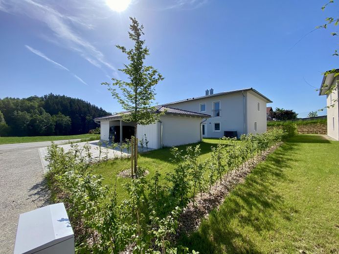 Doppelhaushälfte,KFW 40,Zinsgünstiges KFW Darlehen,PV-Anlage mit Speicher. – Foto 1