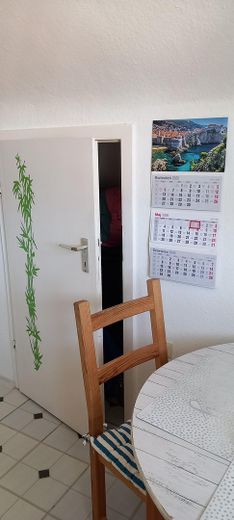 Zugang Abstellfläche in Küche