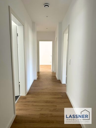 Witten'de yenilenmiş 3 odalı daire – Flur