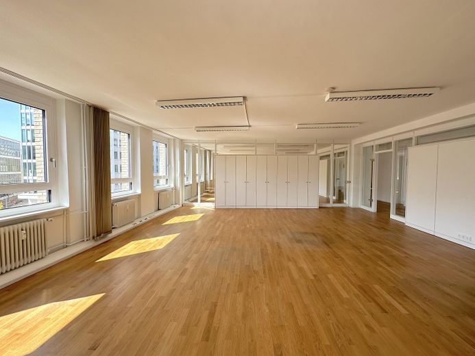 Hamburg'un merkezinde esnek alan – Fotoğraf 4