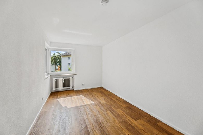 ERSTBEZUG: Erdgeschoss Wohnung 3,5 Zimmer in der Dreifaltigkeit – Kinderzimmer