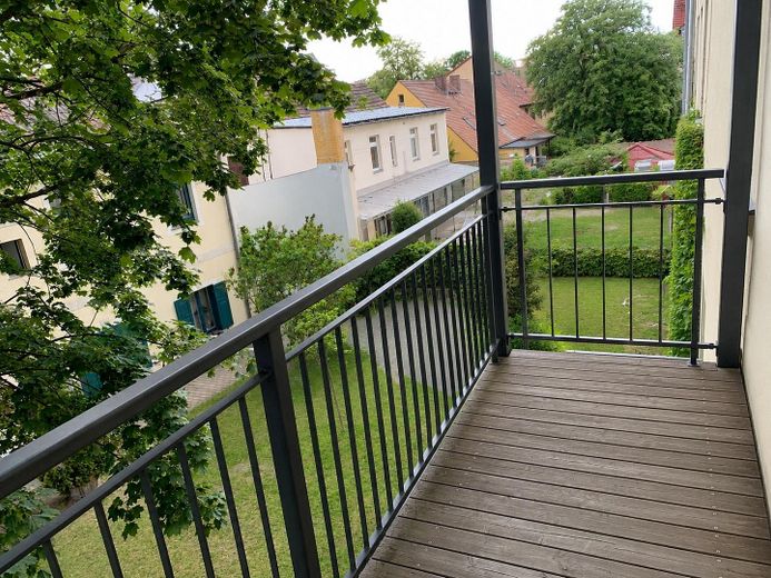 Encantador piso antiguo de 3 habitaciones – Balkon