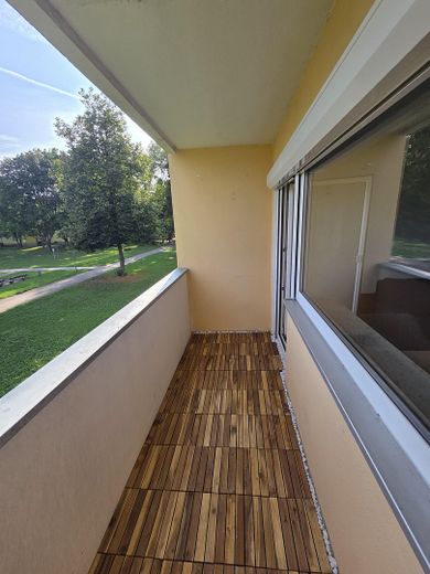Balkon mit tollem Boden