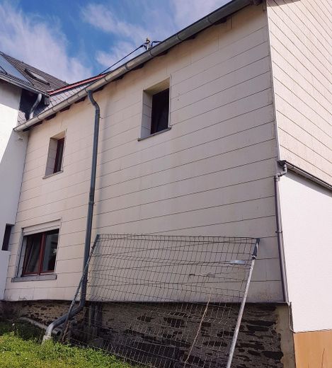 Altes Bauerhaus Hinteransicht