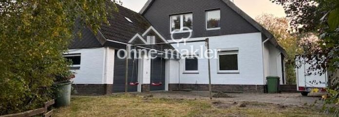 Großzügiges Zweifamilienhaus mit Solaranlage, Wintergarten & großem Grundstück in Neuberend