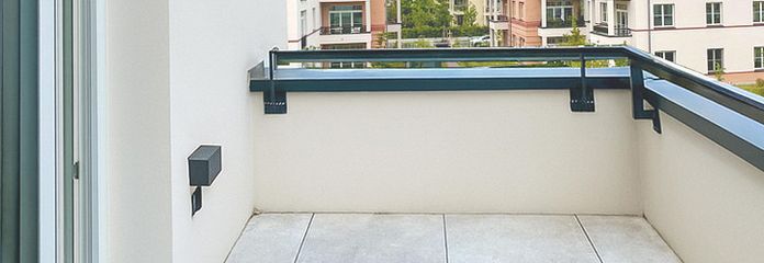 großer Balkon mit Ausblick