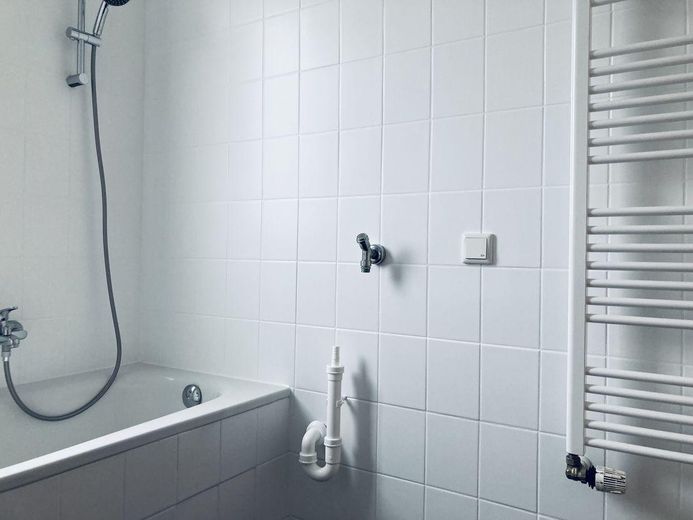 Beautiful, quietly located apartment with three rooms in Dortmund-Wambel – Waschmaschinenstellplatz