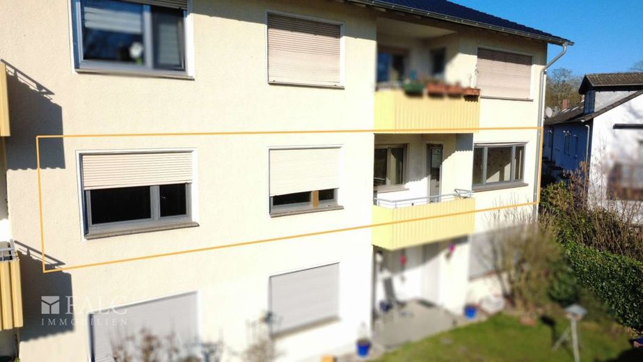 Großzügige, teilentkernte 5-Zimmer-Wohnung in Rheinnähe – Außenansicht