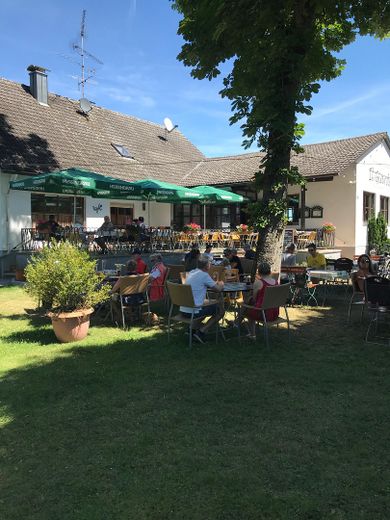 Biergarten und Terrasse