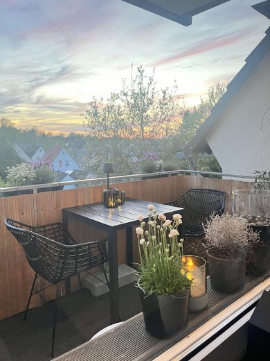 3-кімнатна квартира в Iserlohn-Hennen - простір для вашого повсякдення – Balkon