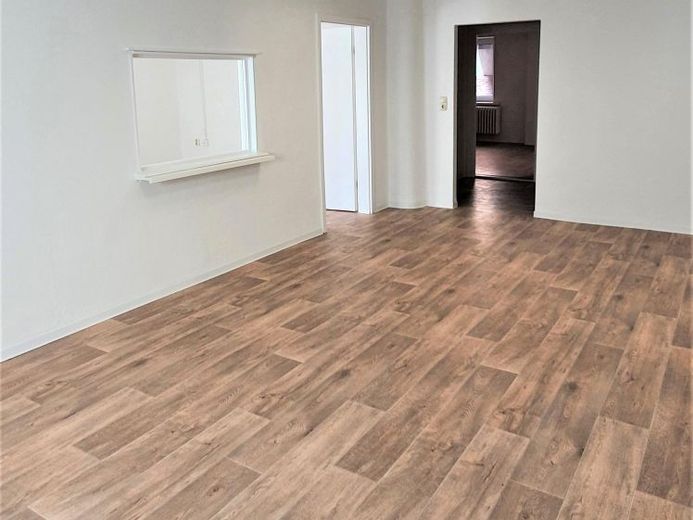 SIE SUCHEN WIR HABEN, Preiswerte helle freundliche Gewerberäume ca.206m² zu vermieten ! – फोटो 1
