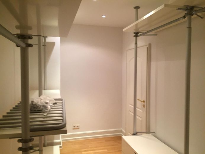 Herdecke / Wohnung in Villa am Waldrand – Begehbarer Schrank