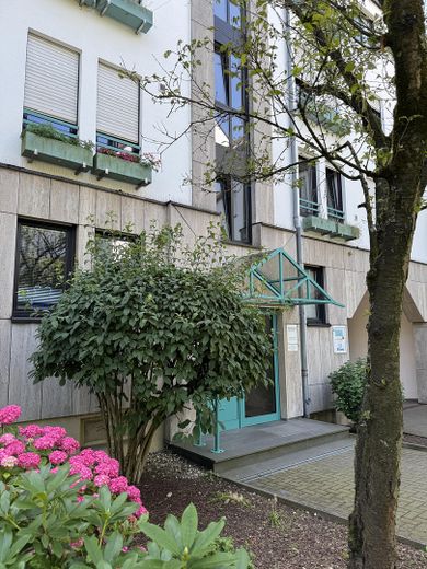 Moderne Praxis- oder Bürofläche in Top-Lage – Eingang
