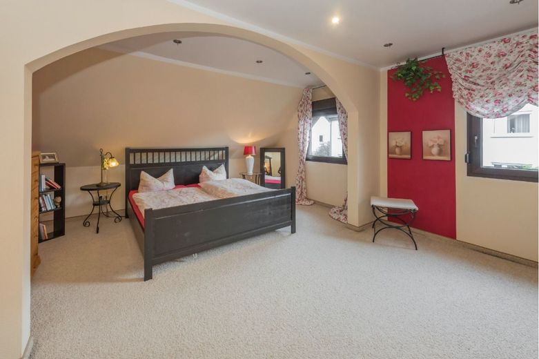 Top EFH mit Einliegerwohnung / Büro in bester Lage von Dortmund Kirchhörde Lücklemberg RMH / DHH – Schlafzimmer