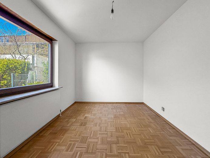 Heilbronn-Ost Bestlage: Architektenhaus mit Einliegerwohnung & Garten – Kinderzimmer
