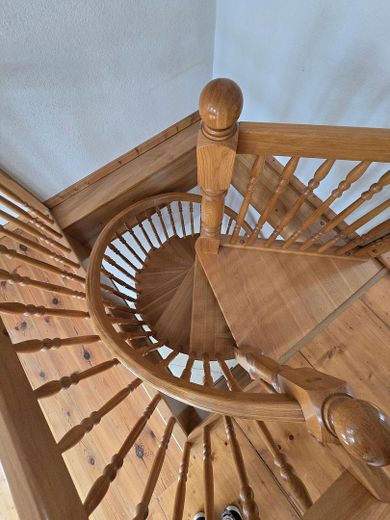 Piso de 145 m² en edificio antiguo con vistas al castillo y jardín propio – AB. Eichenwendeltreppe ins OG