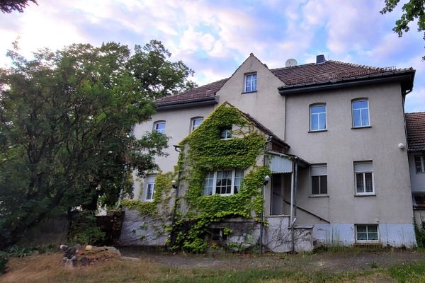 Gospodarstwo z trzema zabudowanymi bokami, lokalizacja na imprezy i wesela, gospodarstwo samowystarczalne, stodoła