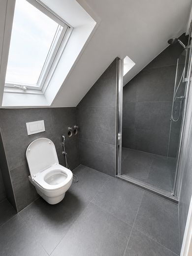 Modernized 2-room top-floor apartment in Böblingen – Foto 13
