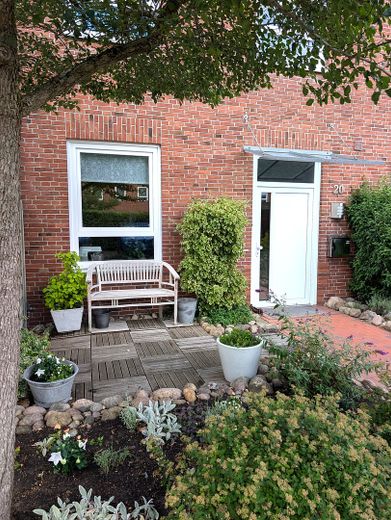 Platz zum Leben! Provisionsfreies Reihenhaus in der Gartenstadt Flensburg – Willkommen!