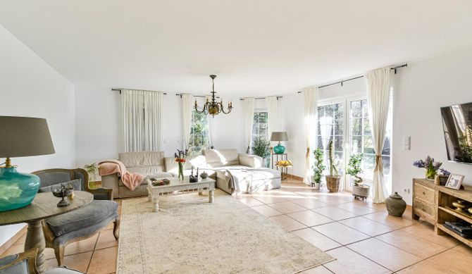 Charmantes Einfamilienhaus in idyllischer Lage von Waldbröl - Rossenbach – Großes Wohnzimmer