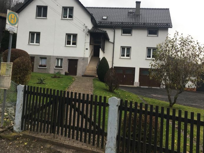 Blick aufs Doppelhaus