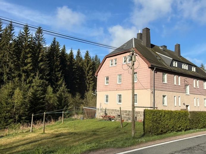 ++ Schnapp des Jahres - 12% Rendite - saniertes Mehrfamilienhaus ++ – Foto 1