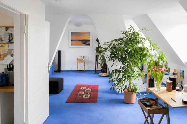 Vermietete großzügige Dachgeschoßwohnung in zentraler Lage in Eimsbüttel-Eidelstedt