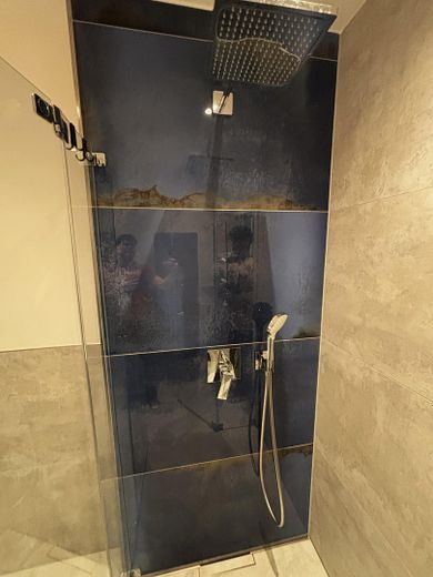 Neuwertige Exklusive Etagen-/Terrassenwohnungen (124 m²)  - provisionsfrei von privat – Exklusiv-Ausstatt. in Bädern