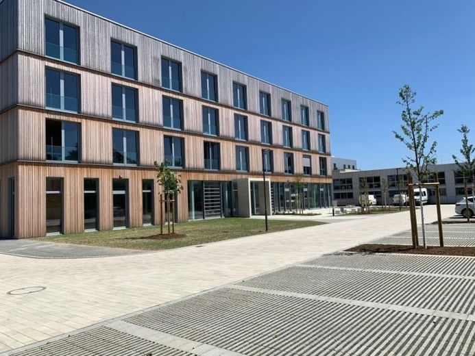 Erstbezug: Repräsentative, moderne Büroräume in Naila/Frankenwald – ca. 72 m² Bürofläche mit Aufzug – Foto 1