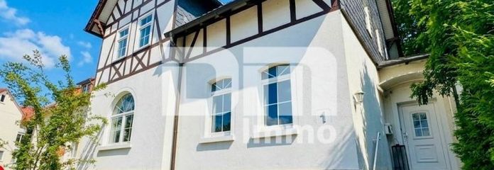 (R)eserviert!Sanierter Wohntraum mit Garten / Terrasse und 2 Garagen + vielen Extras