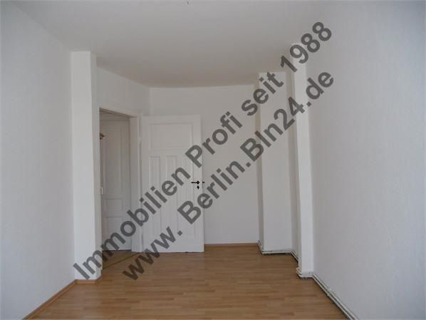 Halle - 3er WG tauglich - Bruttomiete - Wohnung Miete – Kinderzimmer (2)