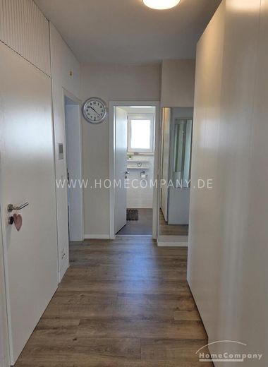 Seligenstadt (8072554) Modern möblierte 3-Zimmer-Wohnung mit Wohlfühlterrasse – 5e1bfab933f507fd976ef3b0fa8731ed11dfd728.jpg