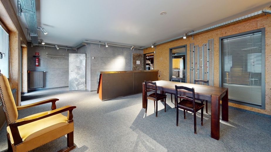 Einzigartig im Umkreis: 278m² Design-Loft-Halle + 100m² Büro-Obergeschoss, genehmigt als Wohnraum – Empfangsraum oder Büro