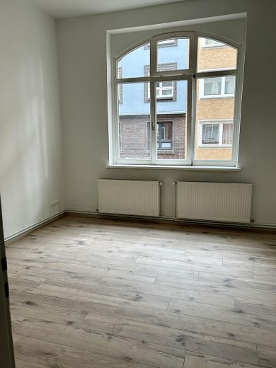 Appartamento moderno di 3 locali con cucina attrezzata – Wohnzimmer