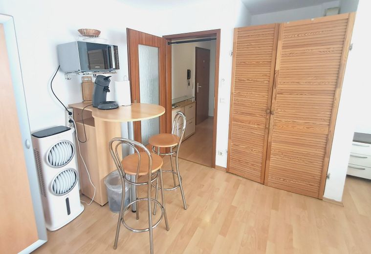 Appartamento di 1 locale in posizione centrale a 74072 Heilbronn – Wohnbereich Apartment