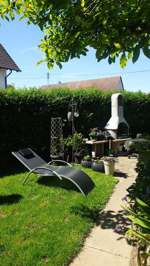 ❤️ Herzklopfen bei freist. Einfamilienhaus? ❤️ Familienvolltreffer! – Holzkohle-Steingrill