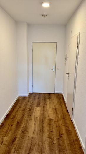 Frisch saniert: 1-Zi-Apartment mit Südbalkon & neuer EBK in Konstanz-Königsbau – Eingangsbereich I