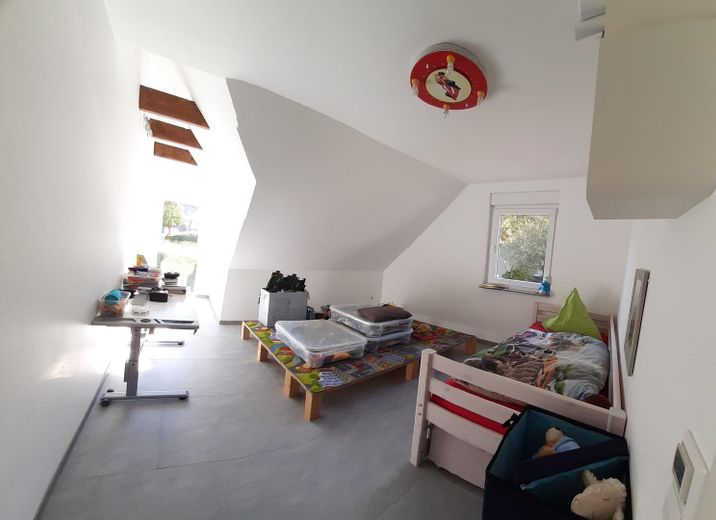 Modernes, zukunftsicheres Effizienzhaus - Wohnen, Arbeiten oder Vermieten - unverbaubare Aussicht – Kinderzimmer OG