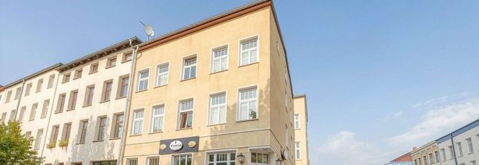 Corner building - restaurant space with outdoor terrace in the KTV district opposite the university campus